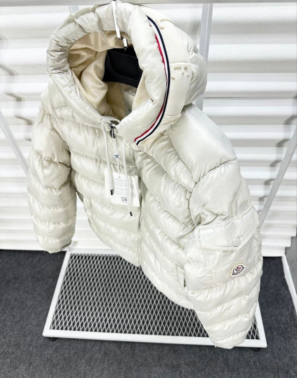 puffer moncler white - MNC09